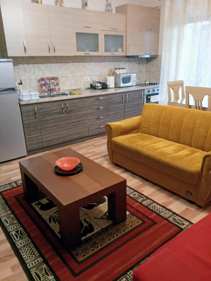 Silver Apartament Korce Ngoại thất bức ảnh